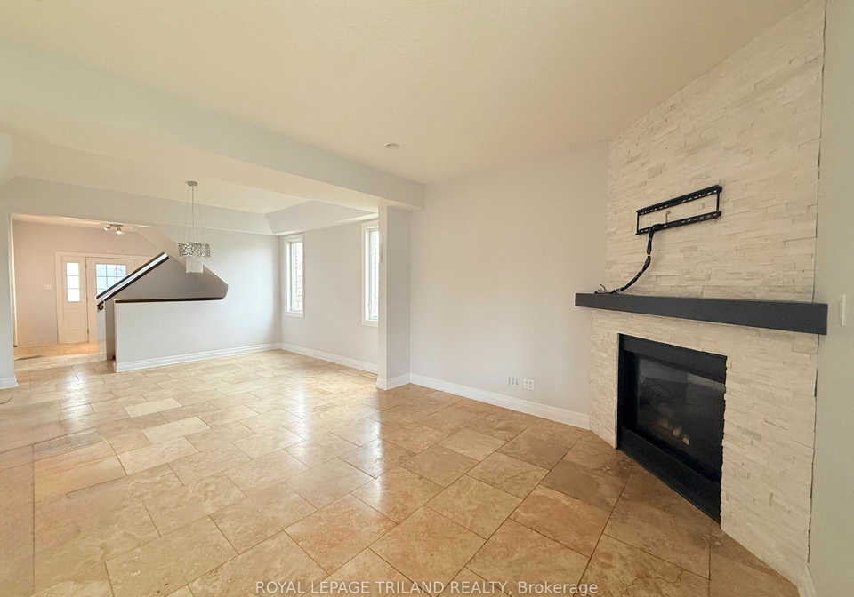 1499-healy-road-london-north-ontario-x12972064