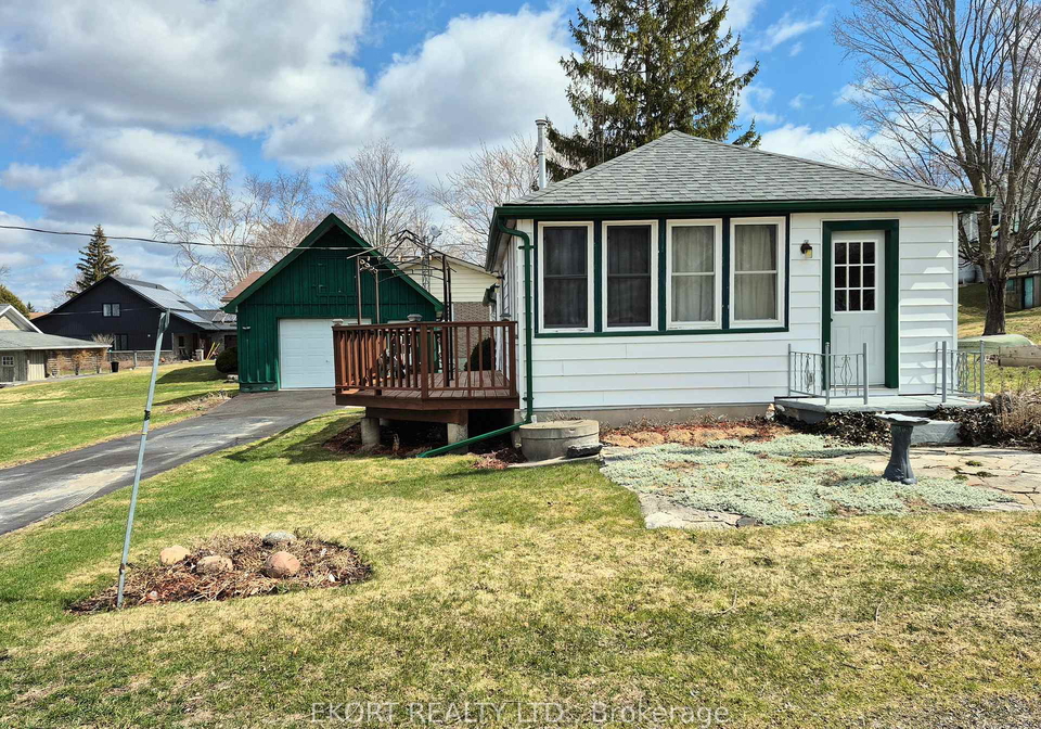 40-demille-street-prince-edward-county-ontario-x12972478