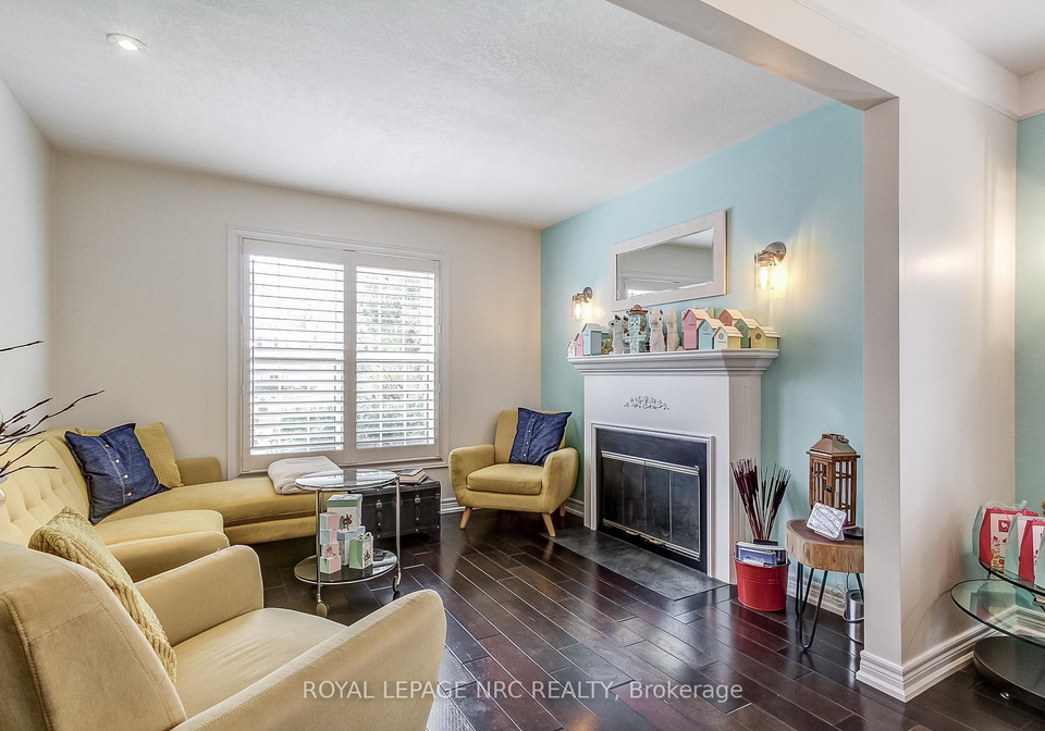 330-gate-street-niagara-on-the-lake-ontario-x12972490
