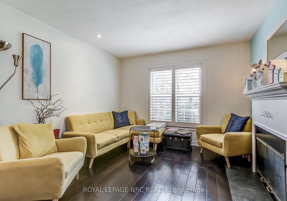 330-gate-street-niagara-on-the-lake-ontario-x12972490