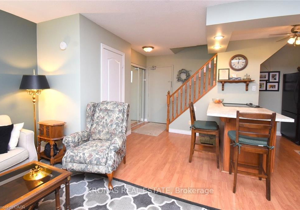 10-john-street-hamilton-ontario-x12972812