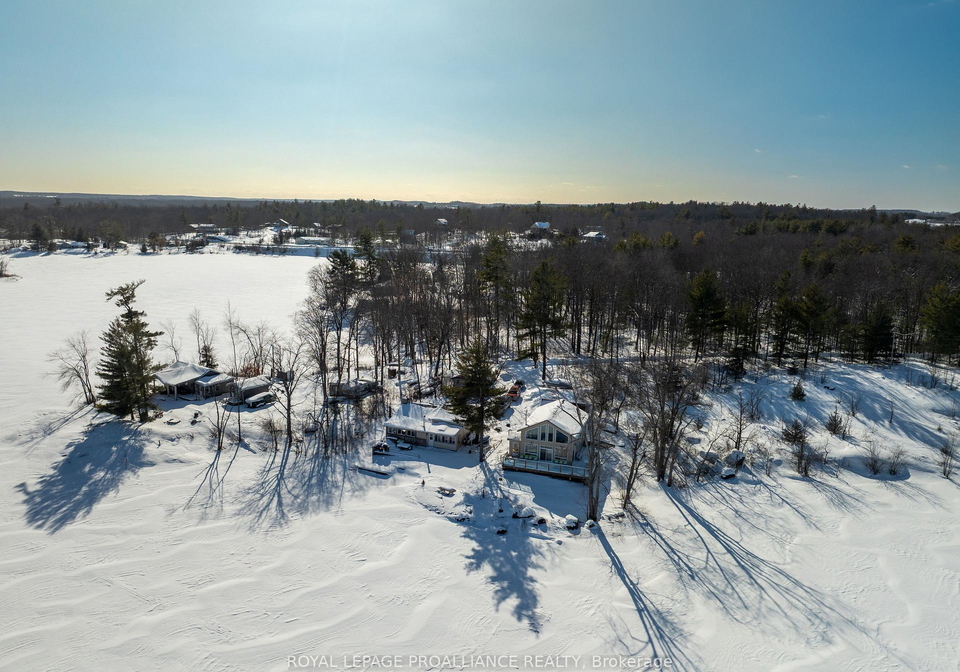 75-houston-lane-tweed-ontario-x12972876