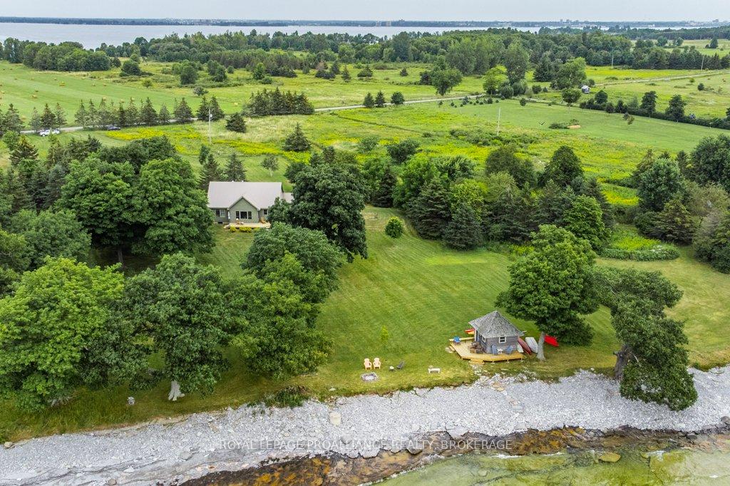 395-nine-mile-point-road-frontenac-islands-ontario-x12972944