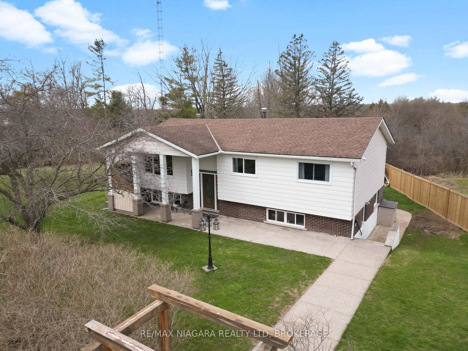 883-ridge-road-n-fort-erie-ontario-x12972946