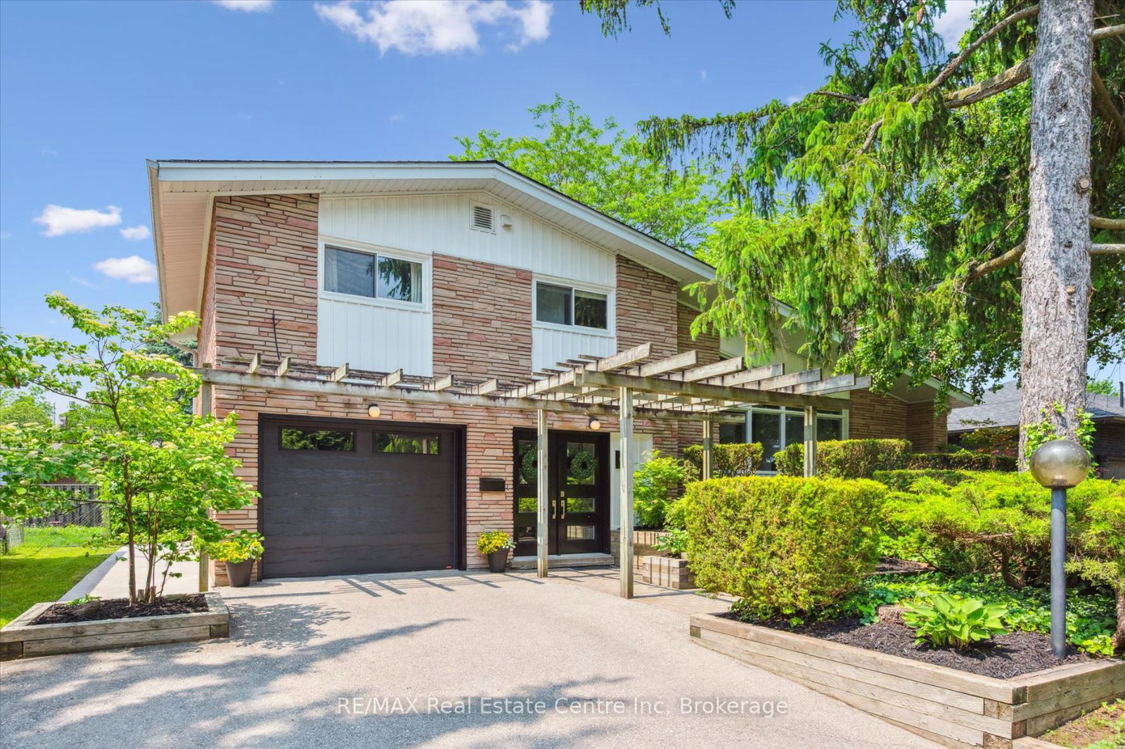 67-sunnylea-crescent-guelph-ontario-x12973046