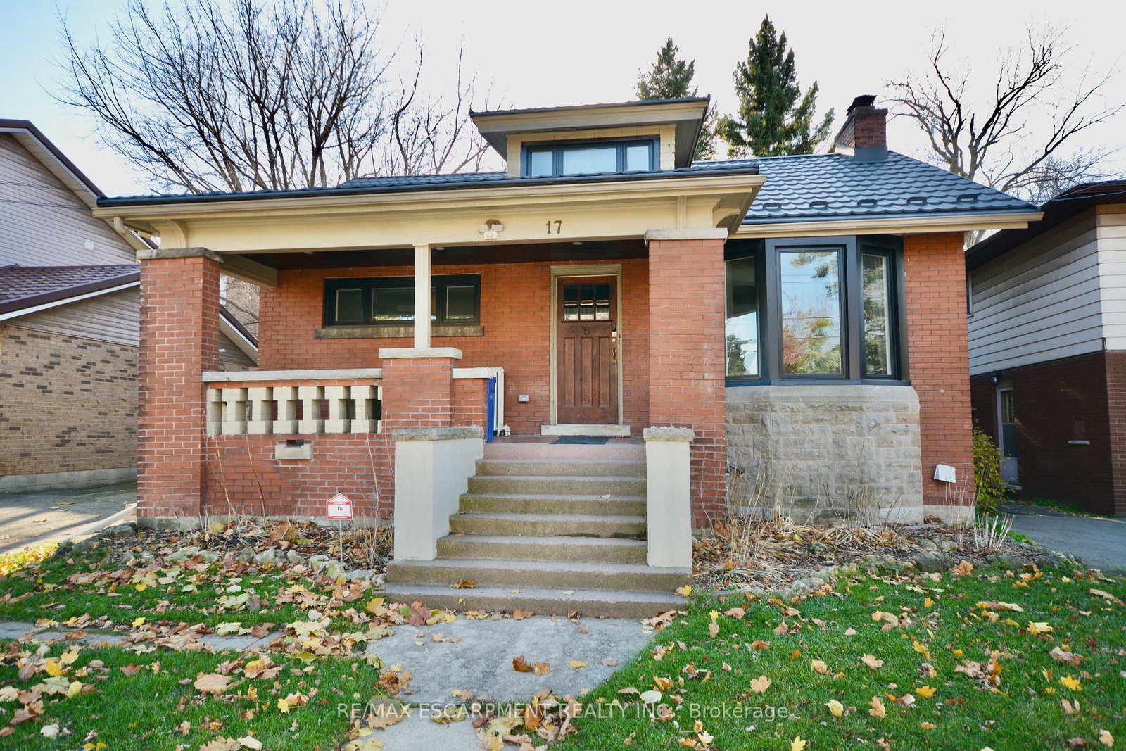 17-inverness-avenue-w-hamilton-ontario-x12973098