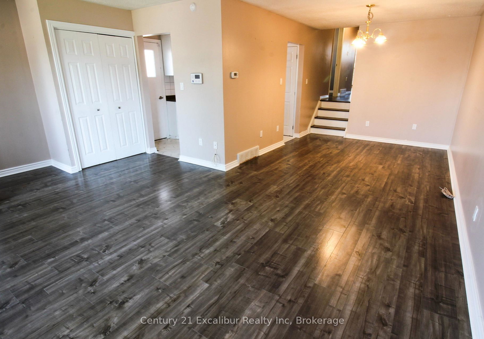 881-lawrence-road-hamilton-ontario-x12973214