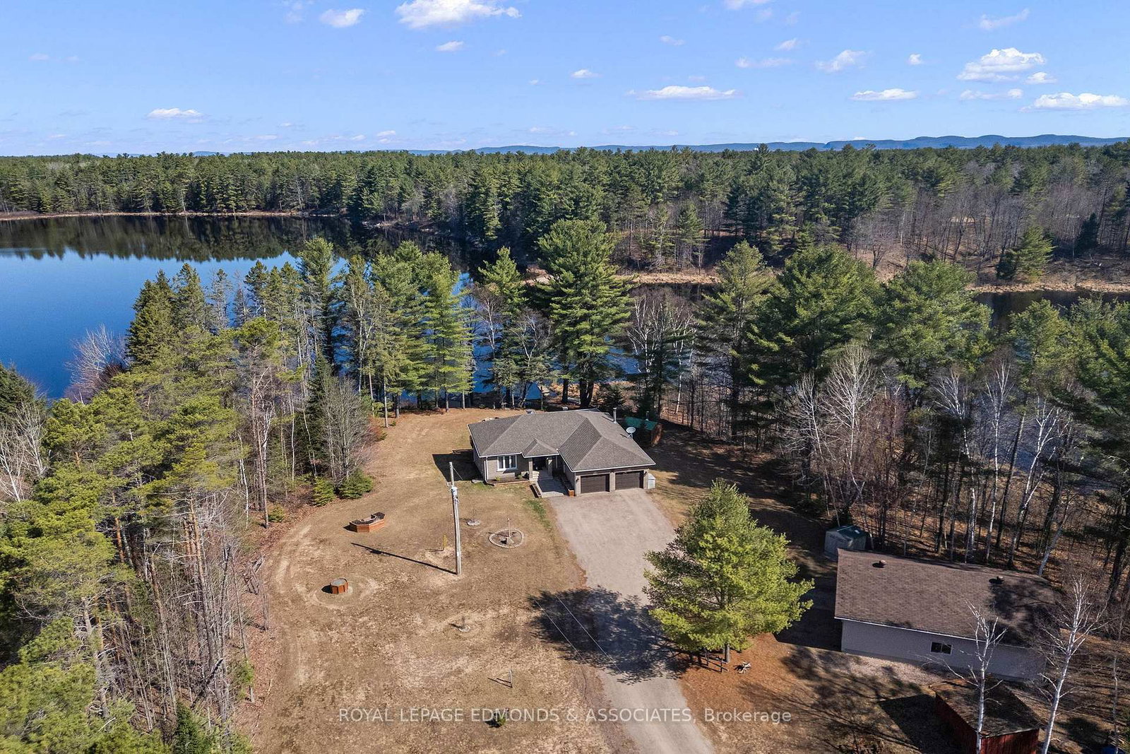 768-airport-road-petawawa-ontario-x12973286