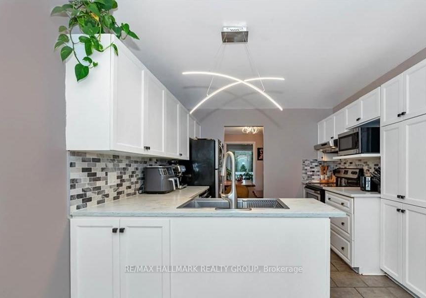 17-ravenscroft-court-ottawa-ontario-x12973522
