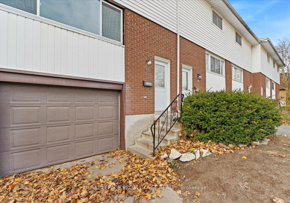 42-ohare-street-belleville-ontario-x12973570