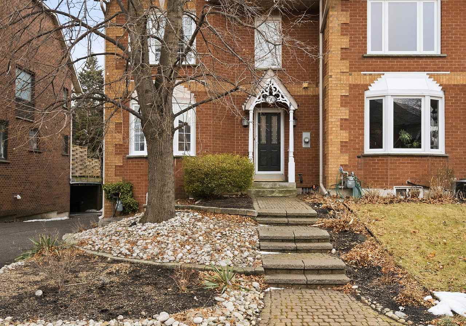 50-edgewater-drive-hamilton-ontario-x12973744