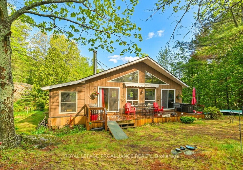 1079-lemke-lane-north-frontenac-ontario-x12973892