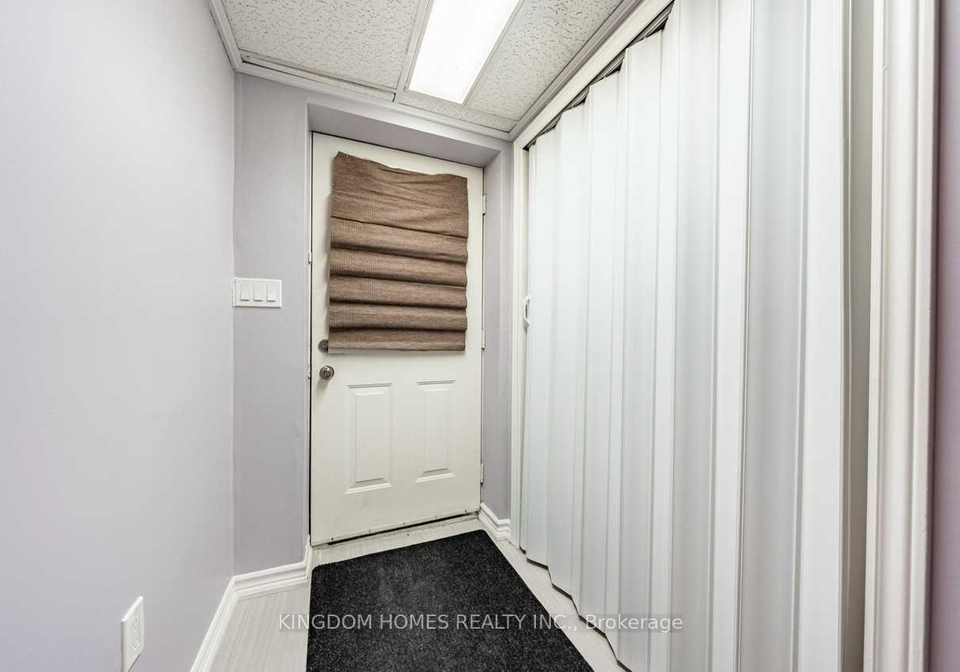 32-goggin-avenue-hamilton-ontario-x12974014