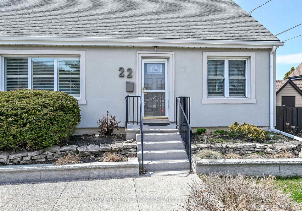 22-marion-place-hamilton-ontario-x12974314