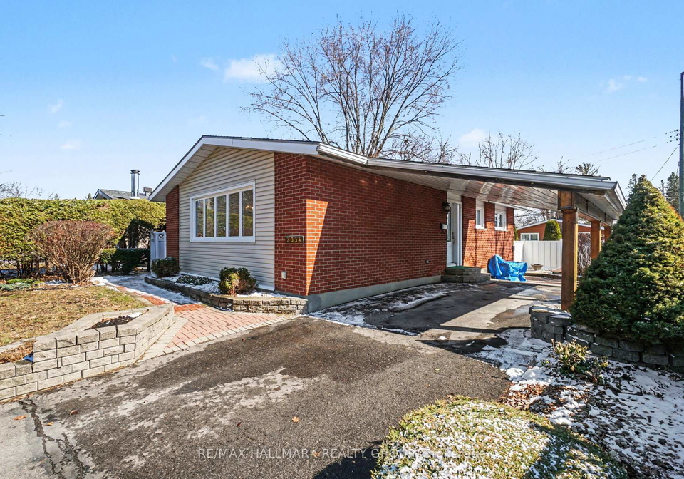 2354-furby-avenue-ottawa-ontario-x12974568