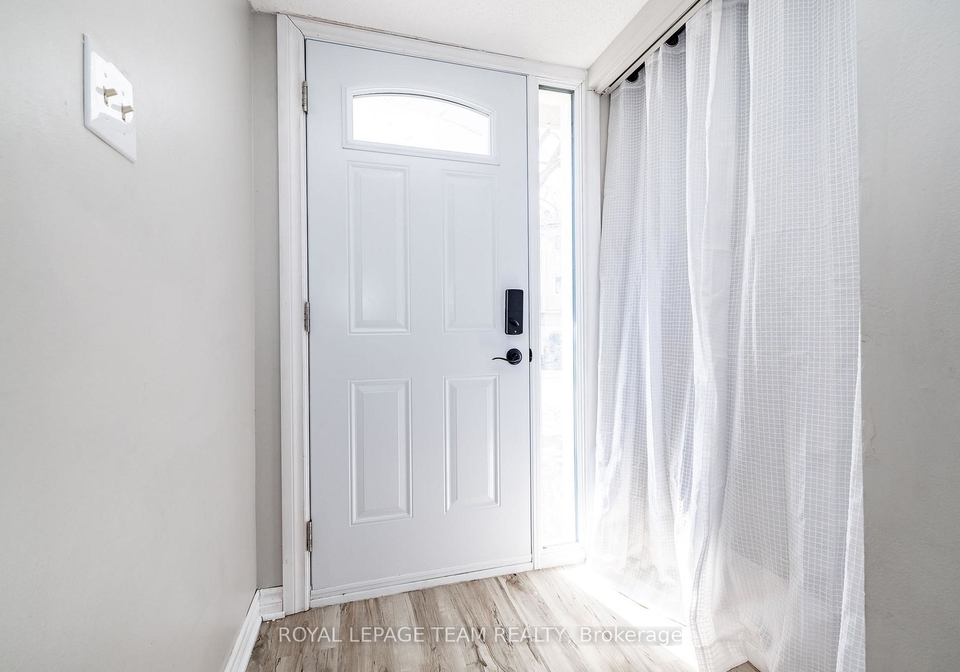 28-peary-way-kanata-ontario-x12975012