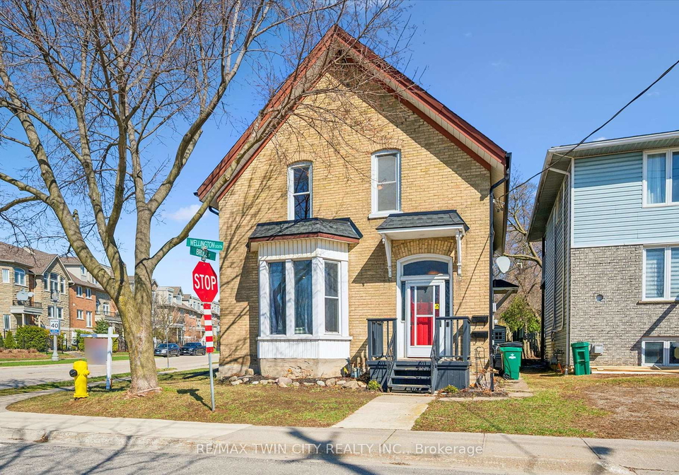 101-wellington-south-cambridge-ontario-x12975038