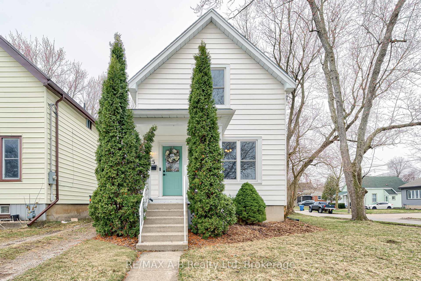 25-ash-street-stratford-ontario-x12975102