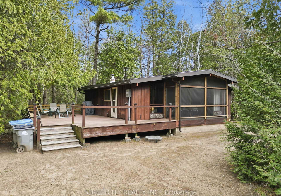 6418-robert-avenue-lambton-shores-ontario-x12975180