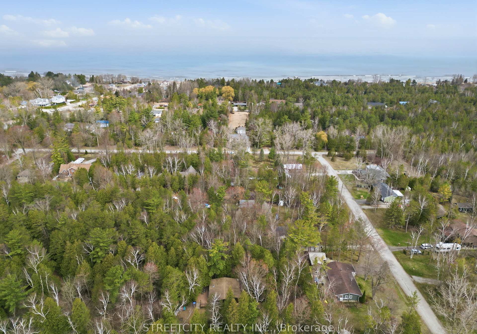 6418-robert-avenue-lambton-shores-ontario-x12975180