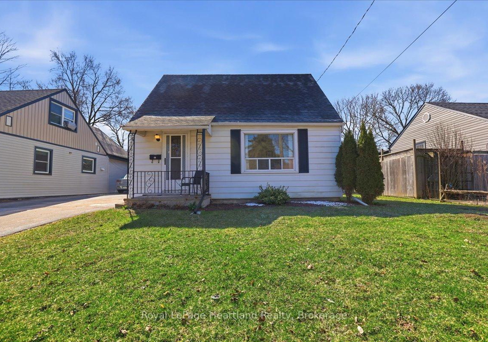 19-perth-road-kitchener-ontario-x12975202
