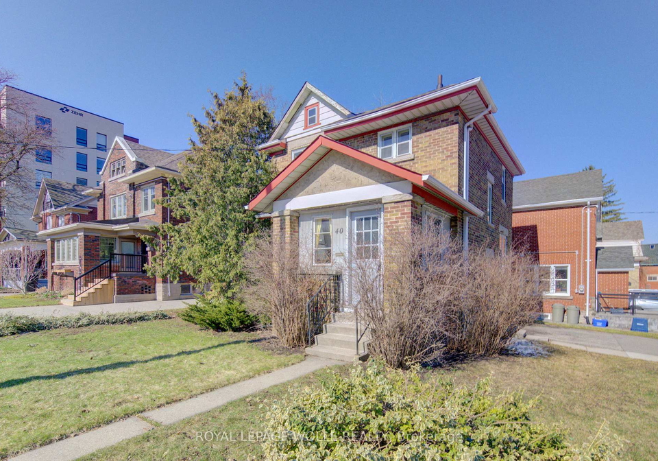 40-union-street-e-waterloo-ontario-x12975278