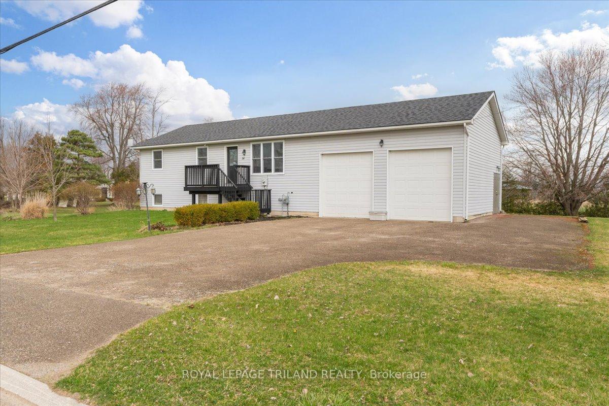14-wellington-avenue-southwest-middlesex-ontario-x12975352