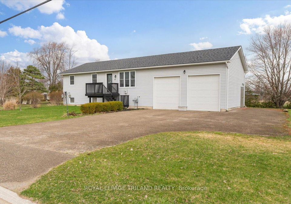 14-wellington-avenue-southwest-middlesex-ontario-x12975352