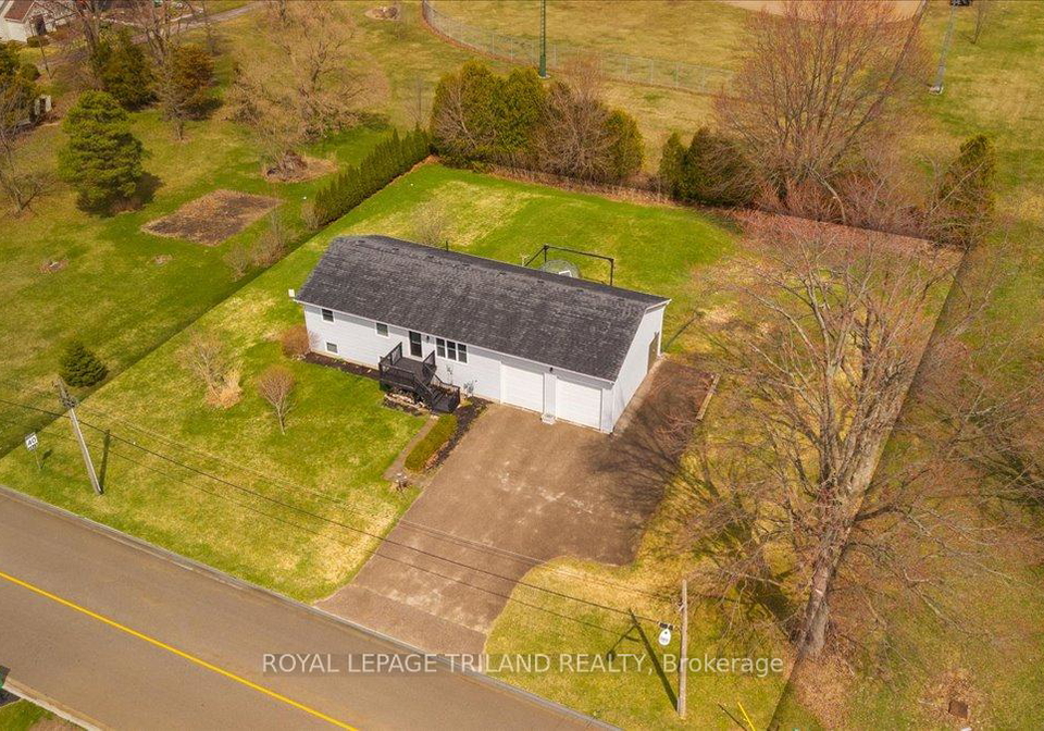 14-wellington-avenue-southwest-middlesex-ontario-x12975352