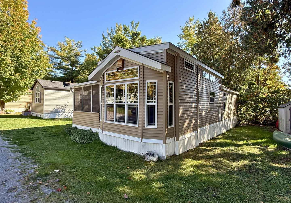 14-rockhaven-selwyn-ontario-x12975390