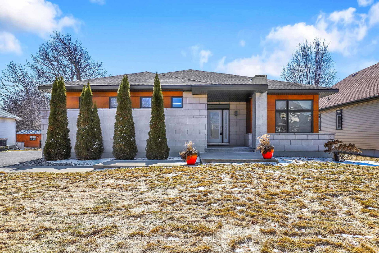 32-moore-street-ottawa-ontario-x12975848