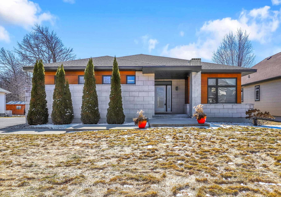 32-moore-street-ottawa-ontario-x12975848