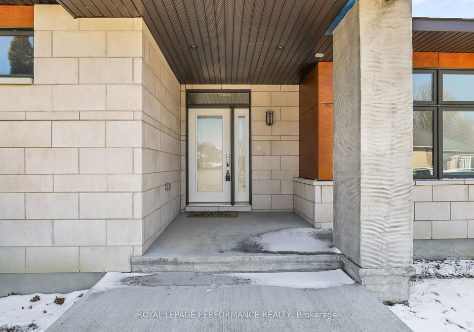 32-moore-street-ottawa-ontario-x12975848