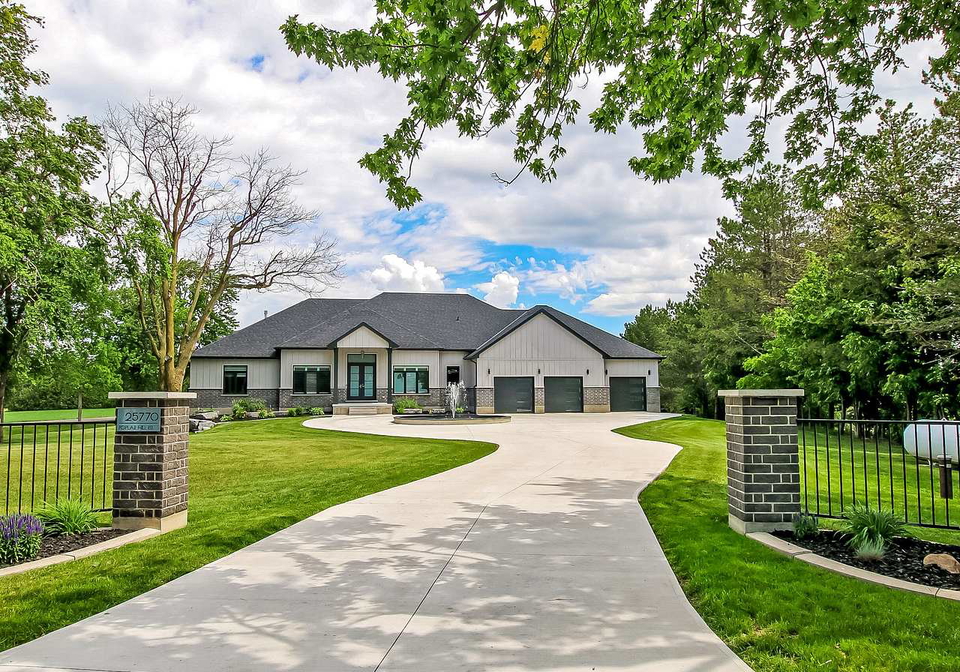 25770-poplar-hill-road-middlesex-centre-ontario-x12975888