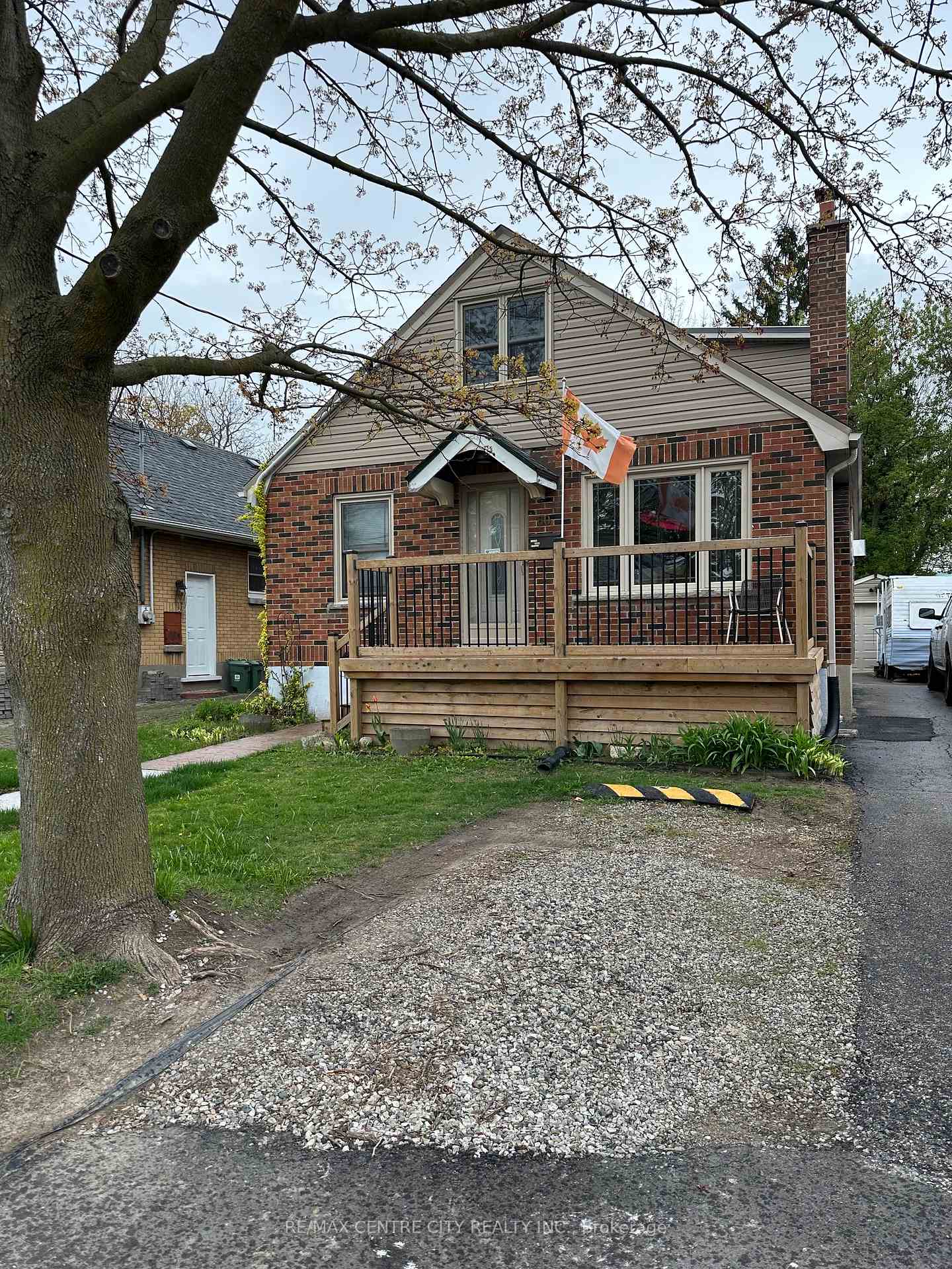 80-sterling-street-london-east-ontario-x12976104