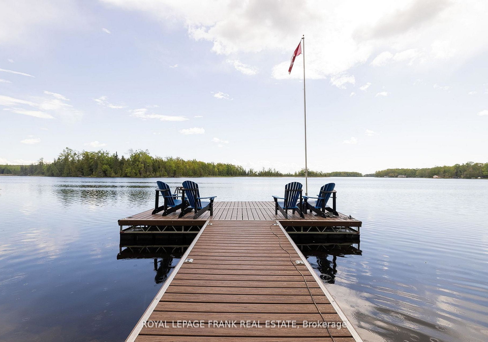 26-fire-route-60-trent-lakes-ontario-x12976288