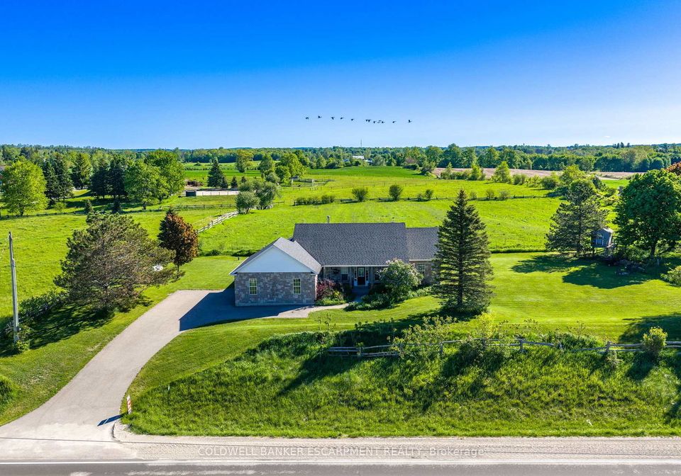 4923-wellington-44-road-guelpheramosa-ontario-x12976420