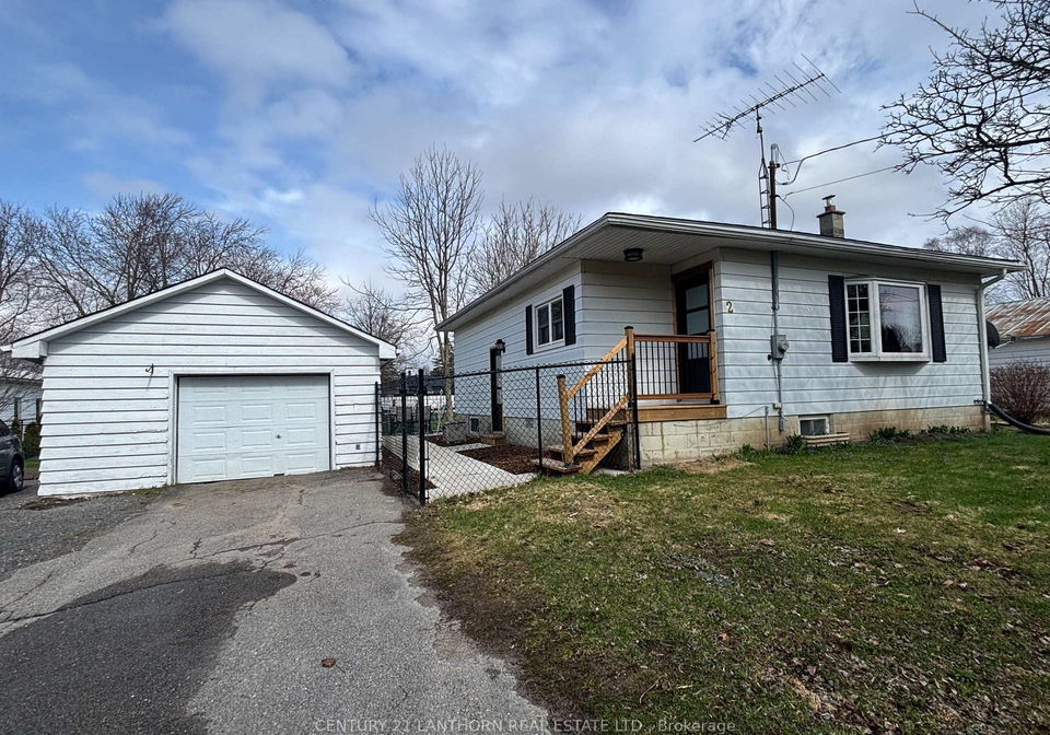 2-duncan-street-prince-edward-county-ontario-x12976498