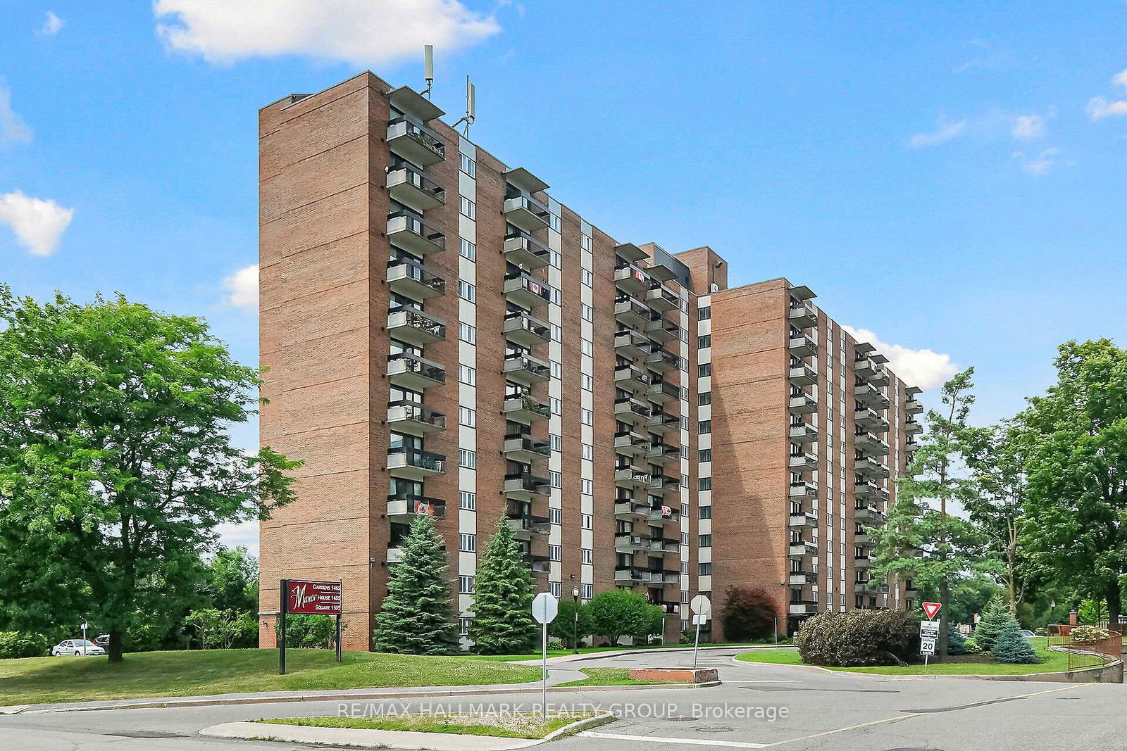 1505-baseline-road-ottawa-ontario-x12976586