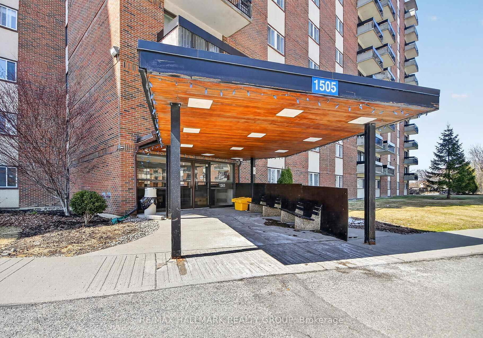 1505-baseline-road-ottawa-ontario-x12976586