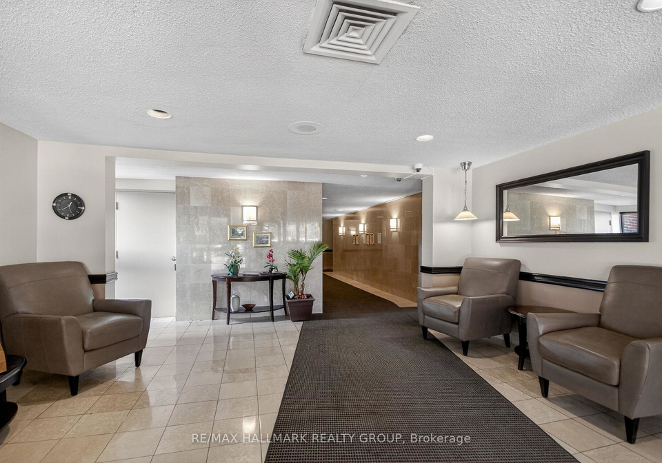 1505-baseline-road-ottawa-ontario-x12976586