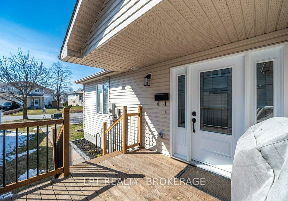 1051-waterbury-crescent-kingston-ontario-x12976696