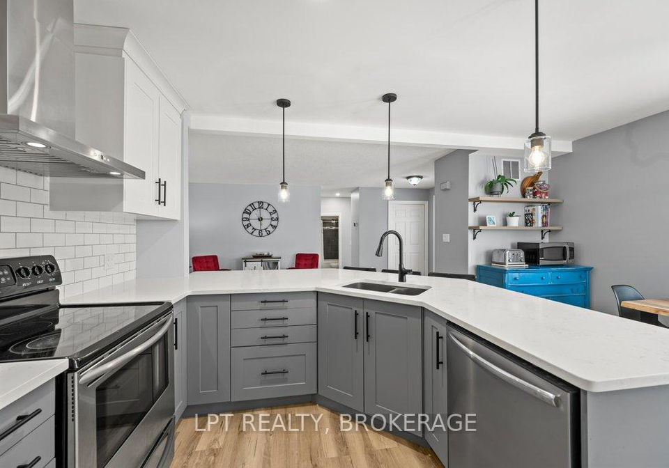 1051-waterbury-crescent-kingston-ontario-x12976696