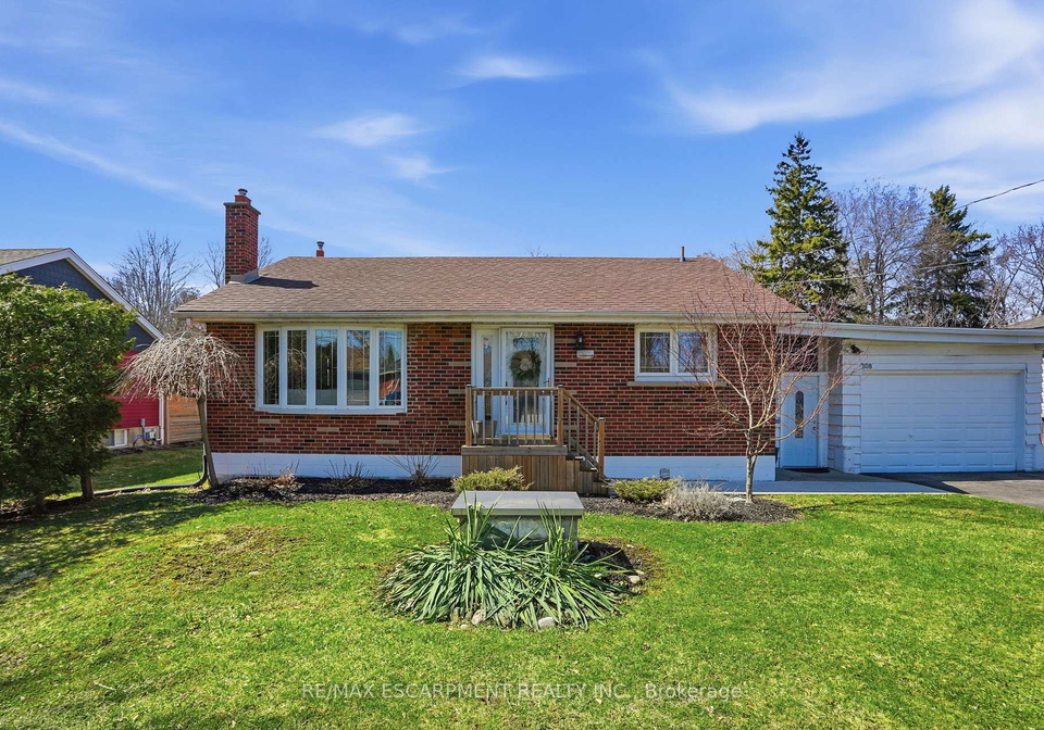 208-seneca-avenue-hamilton-ontario-x12976846