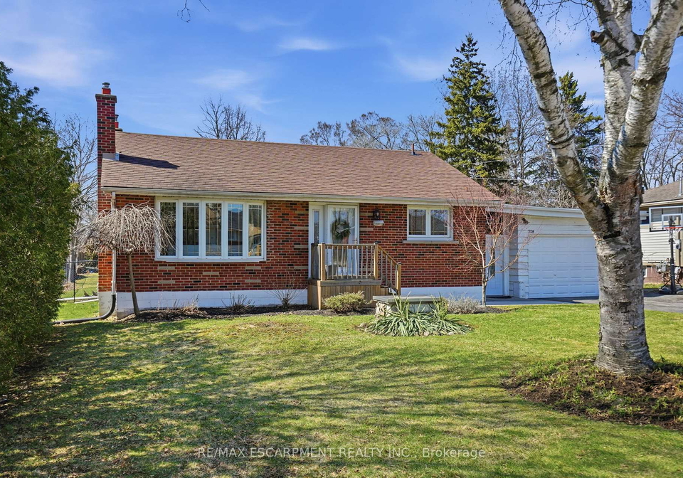 208-seneca-avenue-hamilton-ontario-x12976846