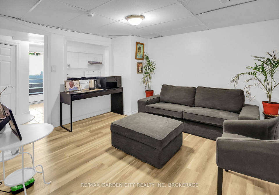 18-wakil-drive-st-catharines-ontario-x12976898