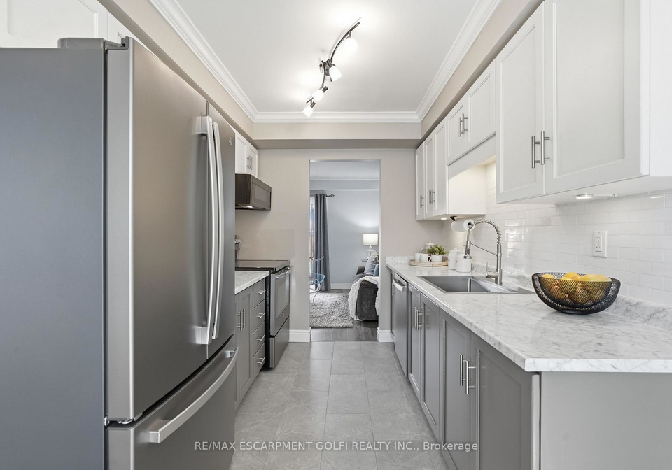 107-broughton-avenue-hamilton-ontario-x12977326