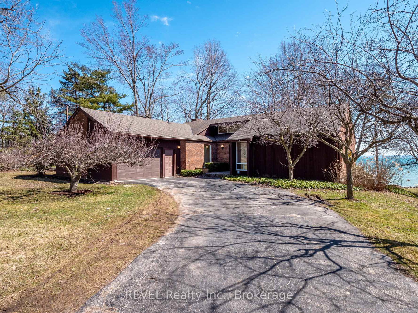 254-prospect-point-road-fort-erie-ontario-x12977388