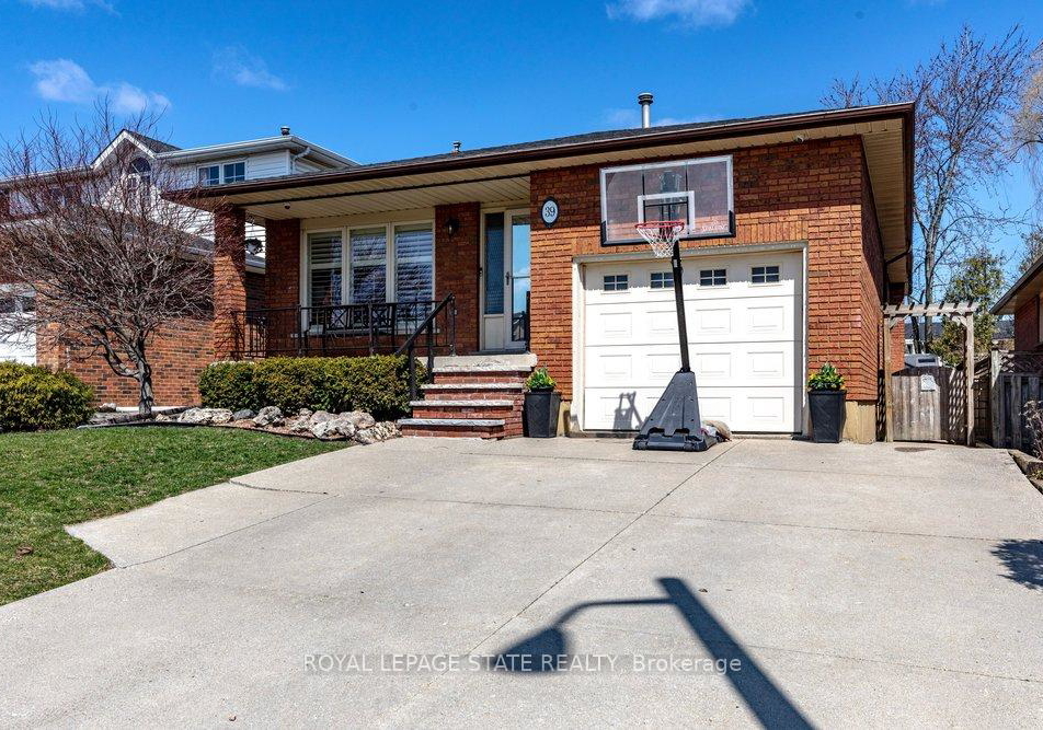 39-trenholme-crescent-hamilton-ontario-x12977550