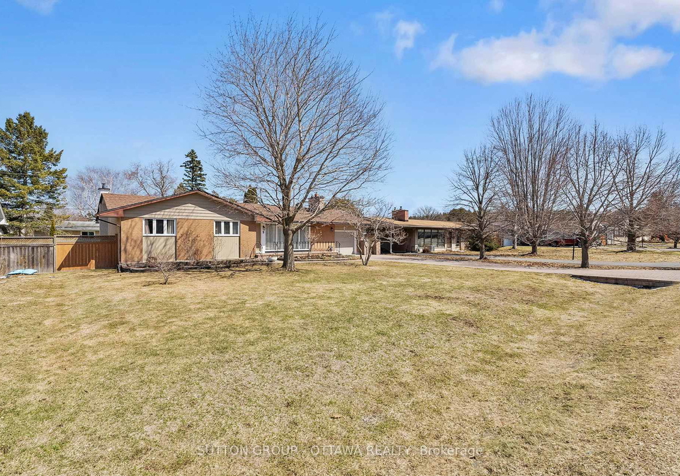 9-aberfeldy-street-ottawa-ontario-x12977584